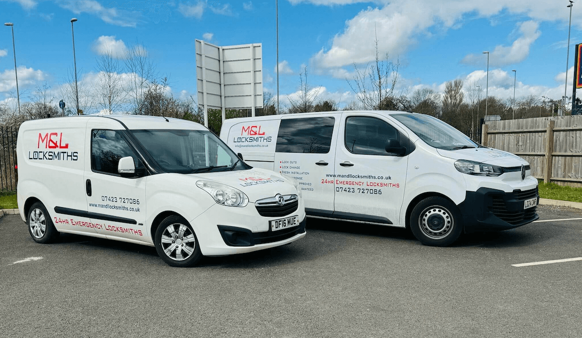 M&L Locksmiths Van